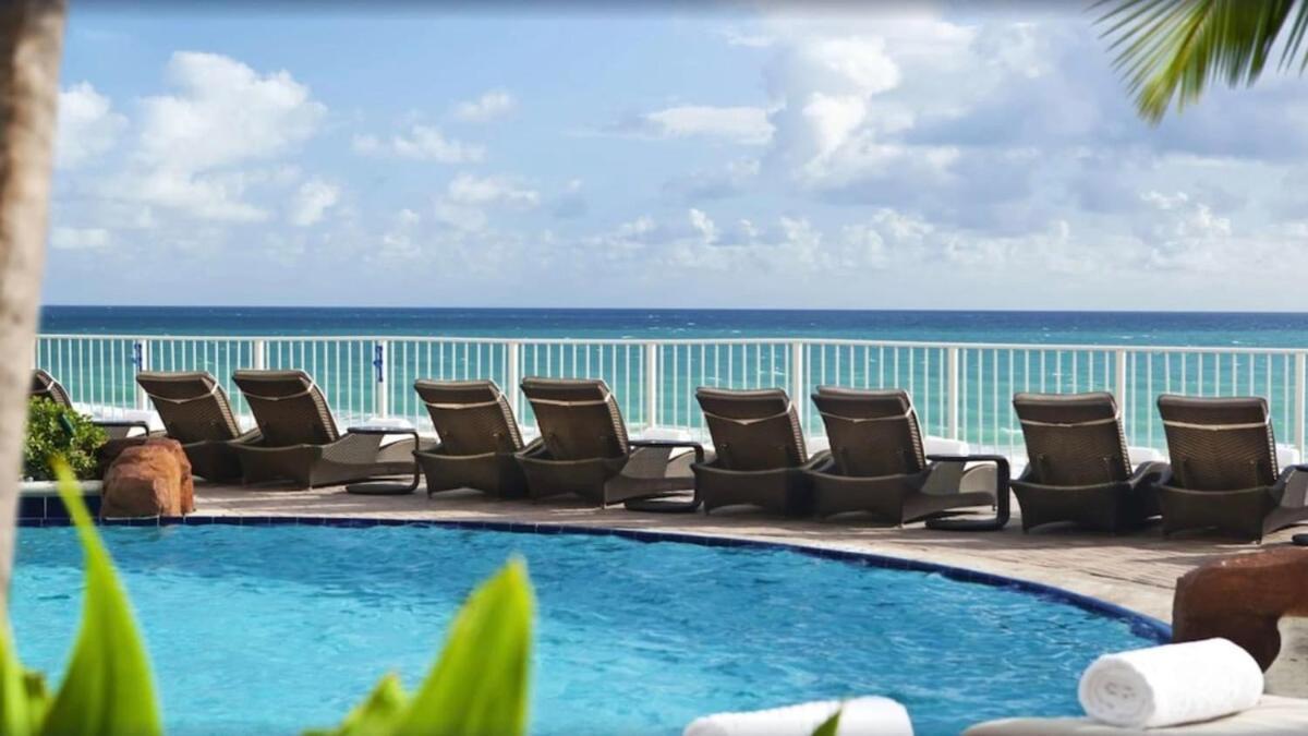 Luxury Bayfront Studio With Balcony Amazing Pool Hotel Sunny Isles Beach Exterior photo